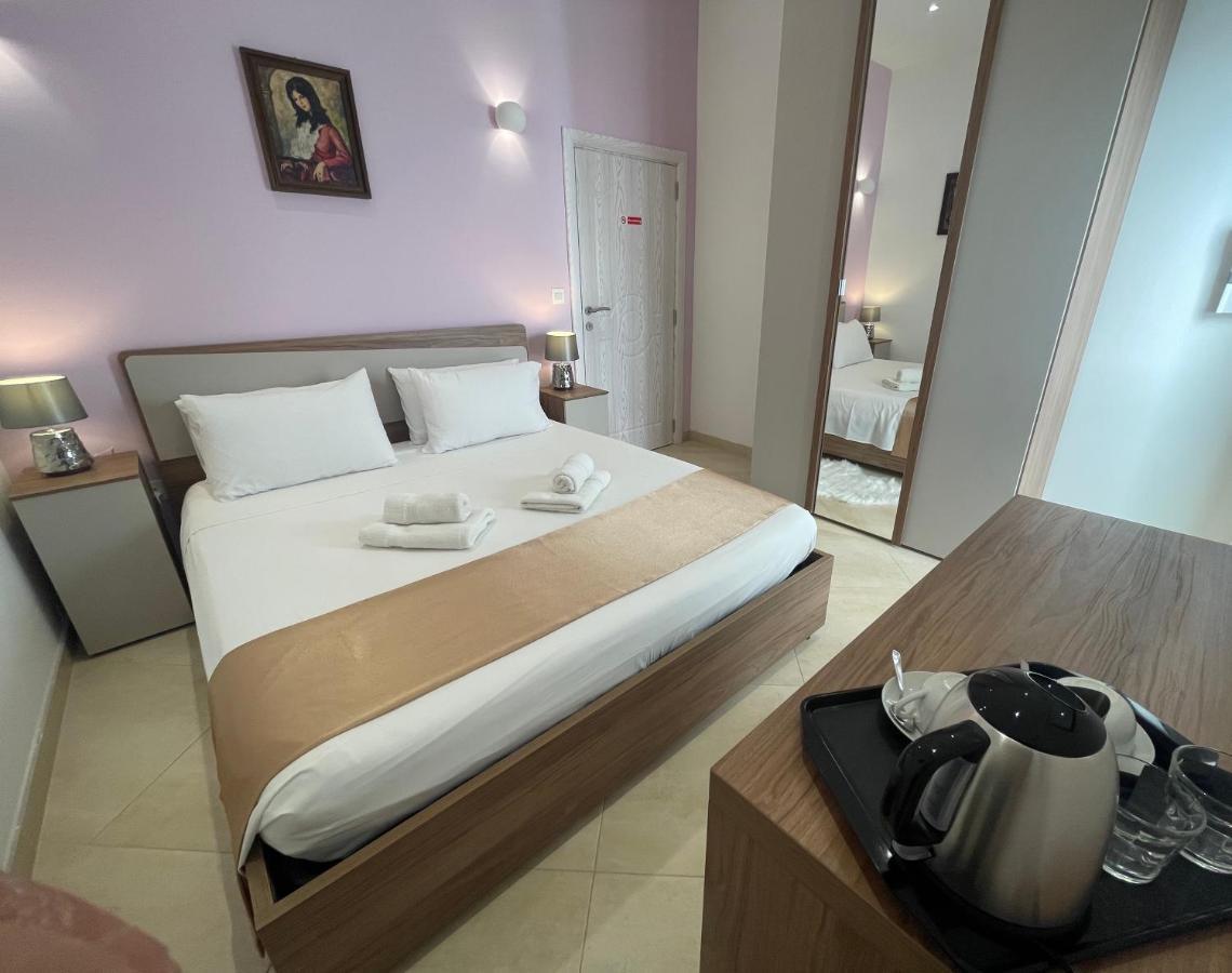 Bed and Breakfast Alina Boutique Living Вікторія Екстер'єр фото