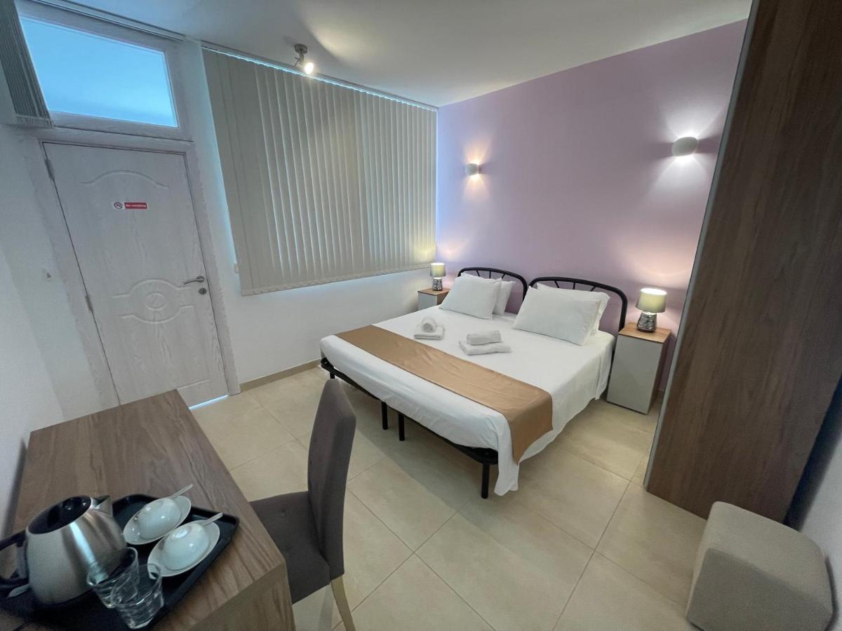 Bed and Breakfast Alina Boutique Living Вікторія Екстер'єр фото