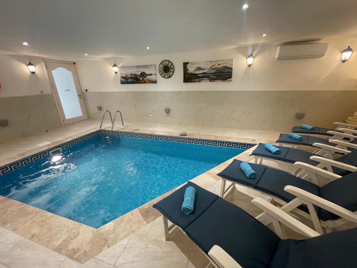 Bed and Breakfast Alina Boutique Living Вікторія Екстер'єр фото